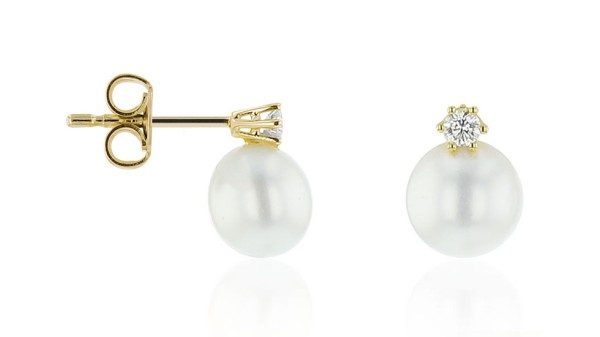 Parel oorbellen met bouton parel en diamant