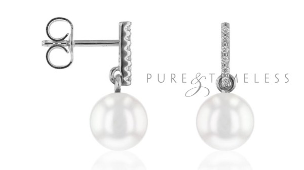 Witgouden parel oorbellen met 0,06 ct diamant