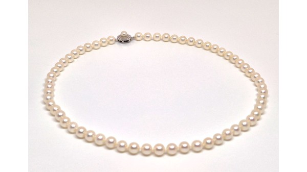 Akoya parelketting met rozet slot