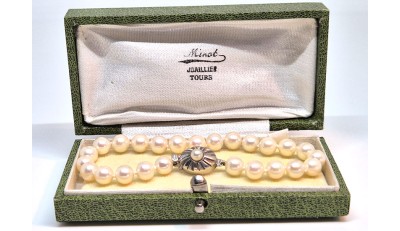 Akoya armband met zilveren sluiting
