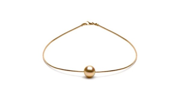 Zuidzee parel solitair  9-10 mm op gouden collier